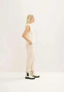 Tom Tailor Loose Fit - Broek - Soft Buttercream -Tom Tailor 107752aefe824441b13937ced6bdbae3