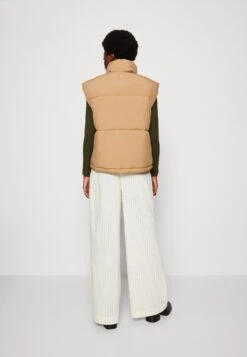 TOM TAILOR Denim Modern Puffer Vest - Bodywarmer - Apple Cinnamon Brown -Tom Tailor 2a80f8eaed8d4ec1bae3d4c4c3a012fd