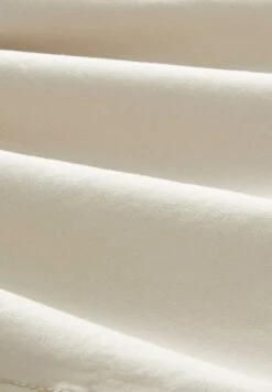 Tom Tailor Shorts - Dusty Beige 11 Tom Tailor Shorts - Dusty Beige -Tom Tailor 31d55bd97dc64216a1674725cb8bf2d8