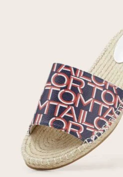 TOM TAILOR Denim Licence Slip On-Mit Logo Print - Muiltjes - Navy White Red -Tom Tailor 370891947cb94e6c9c4efd6a0145eb8b