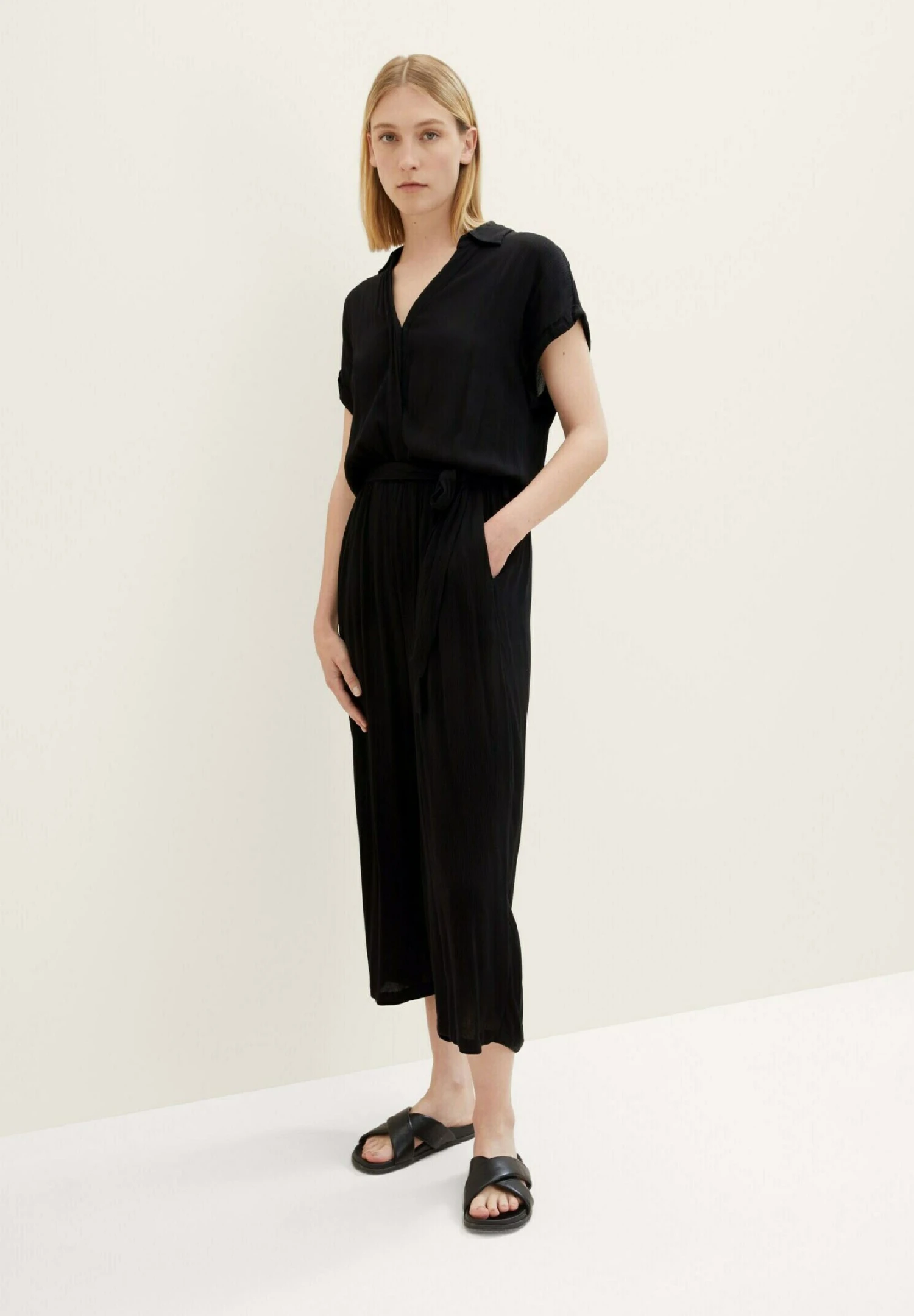 Tom Tailor OverallsMit Gürtel - Jumpsuit - Deep Black 2 Tom Tailor OverallsMit Gürtel - Jumpsuit - Deep Black - Afbeelding 2
