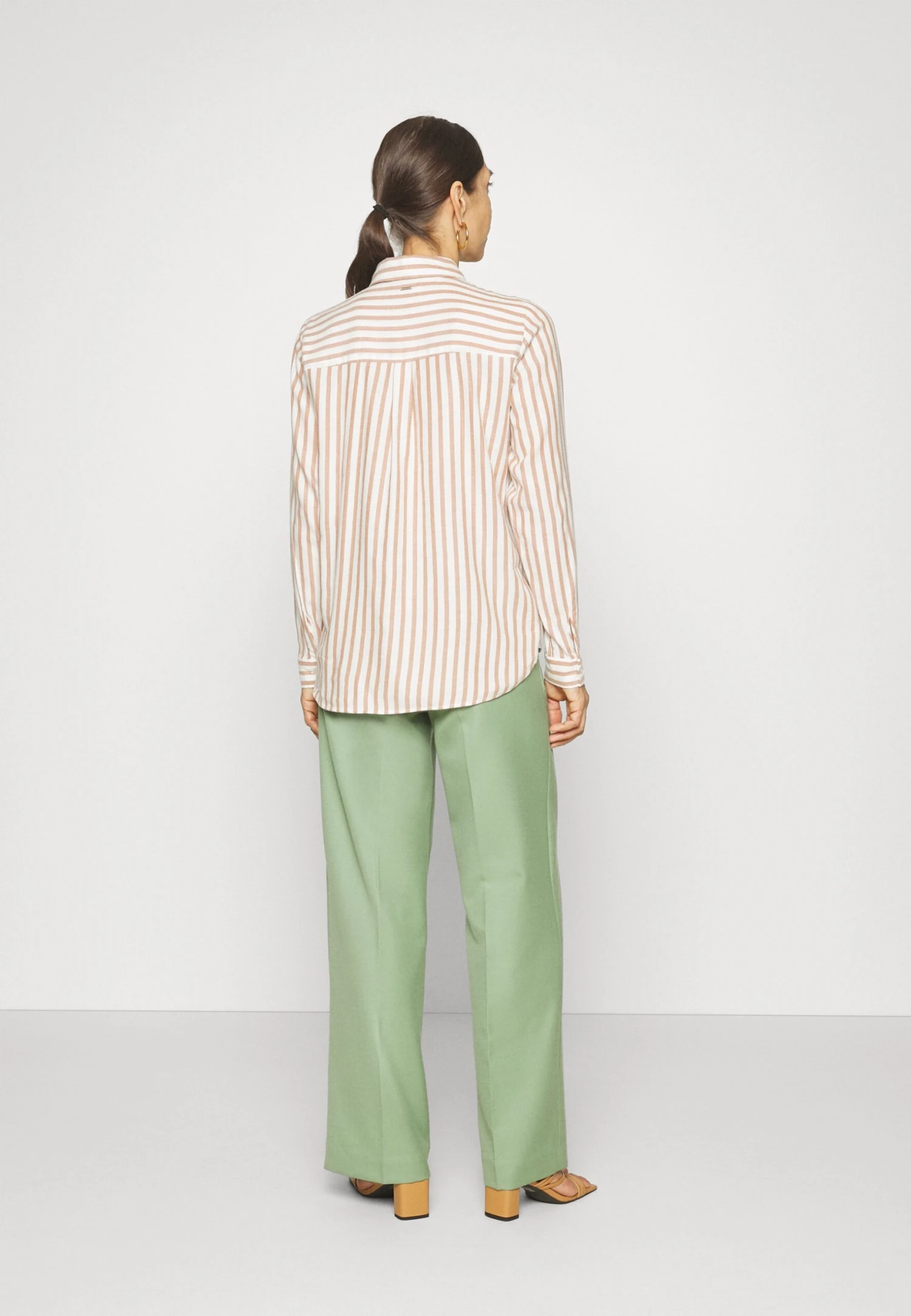 TOM TAILOR Denim Cozy Shirt - Overhemdblouse - Amber White 3 TOM TAILOR Denim Cozy Shirt - Overhemdblouse - Amber White - Afbeelding 3