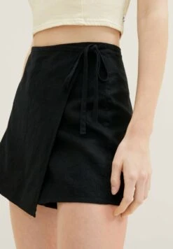 TOM TAILOR Denim In Optik - Shorts - Deep Black -Tom Tailor 5e0e2ceabad54e4bb47c39615b75a879