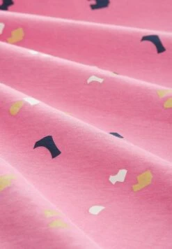 Tom Tailor Crew Neck Print - T-Shirt Print - Pink Geo Shapes Design -Tom Tailor 6a34129eca5e4aae99ede1829ffafbc1