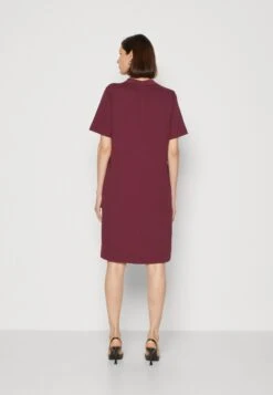 Tom Tailor Dress With High Collar - Jerseyjurk - Deep Burgundy Red -Tom Tailor 7aa2589e1318414c8c7188213cc915d1