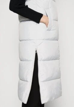 TOM TAILOR Denim Long Puffer Vest - Bodywarmer - Basic Light Grey -Tom Tailor 93a92a78f26a4fa3ace850e93aec45ec