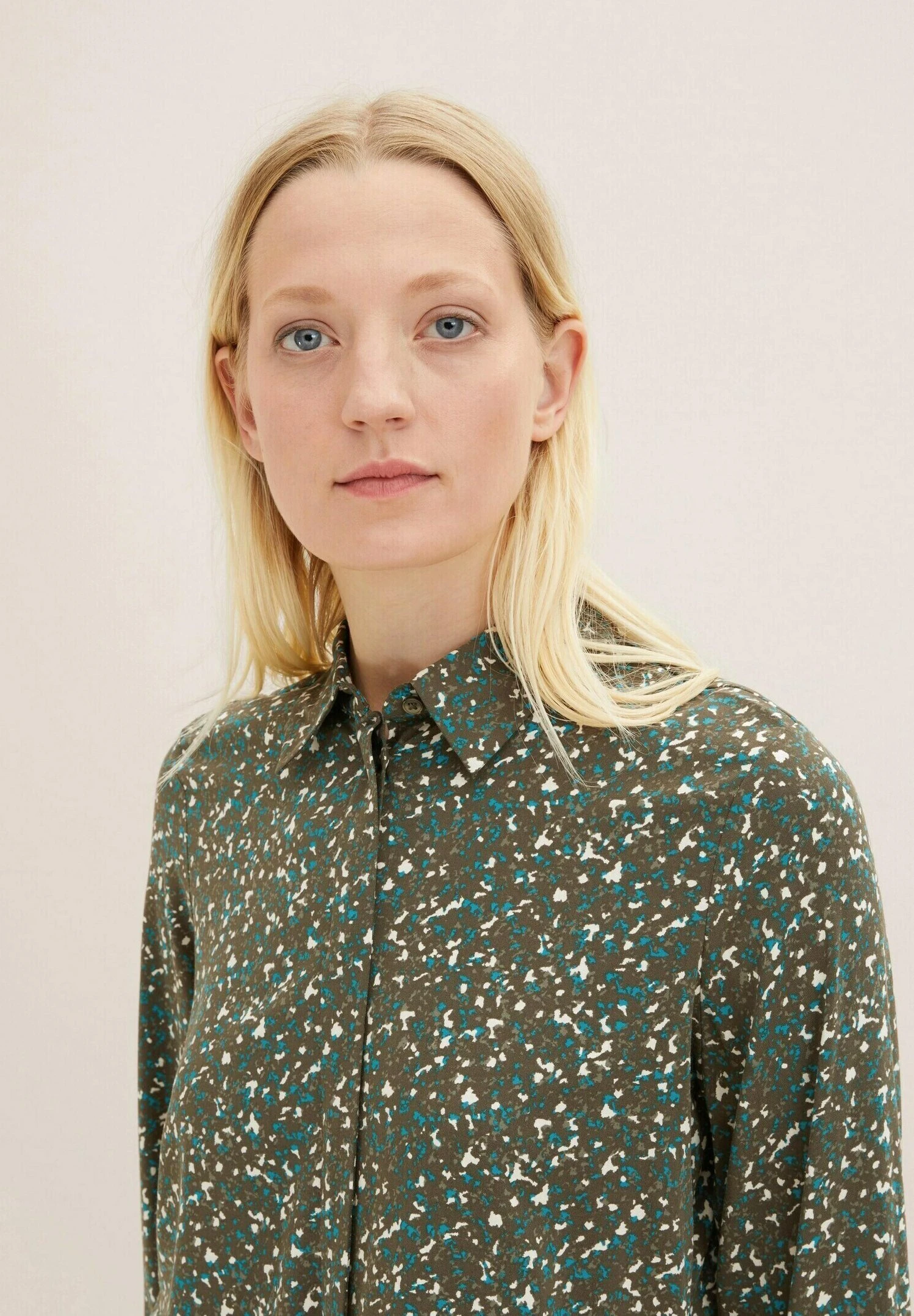 Tom Tailor Overhemdblouse - Abstract Minimal Design 4 Tom Tailor Overhemdblouse - Abstract Minimal Design - Afbeelding 4