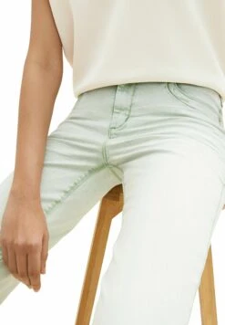 Tom Tailor Alexa Cropped - Straight Leg Jeans - Okra Green -Tom Tailor 9f1a8dbaac2741c495ef05c316e0b045