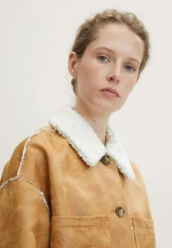 Tom Tailor Imitatieleren Jas - Soft Light Camel -Tom Tailor a649e6d33526420dba5081a4f15de29c