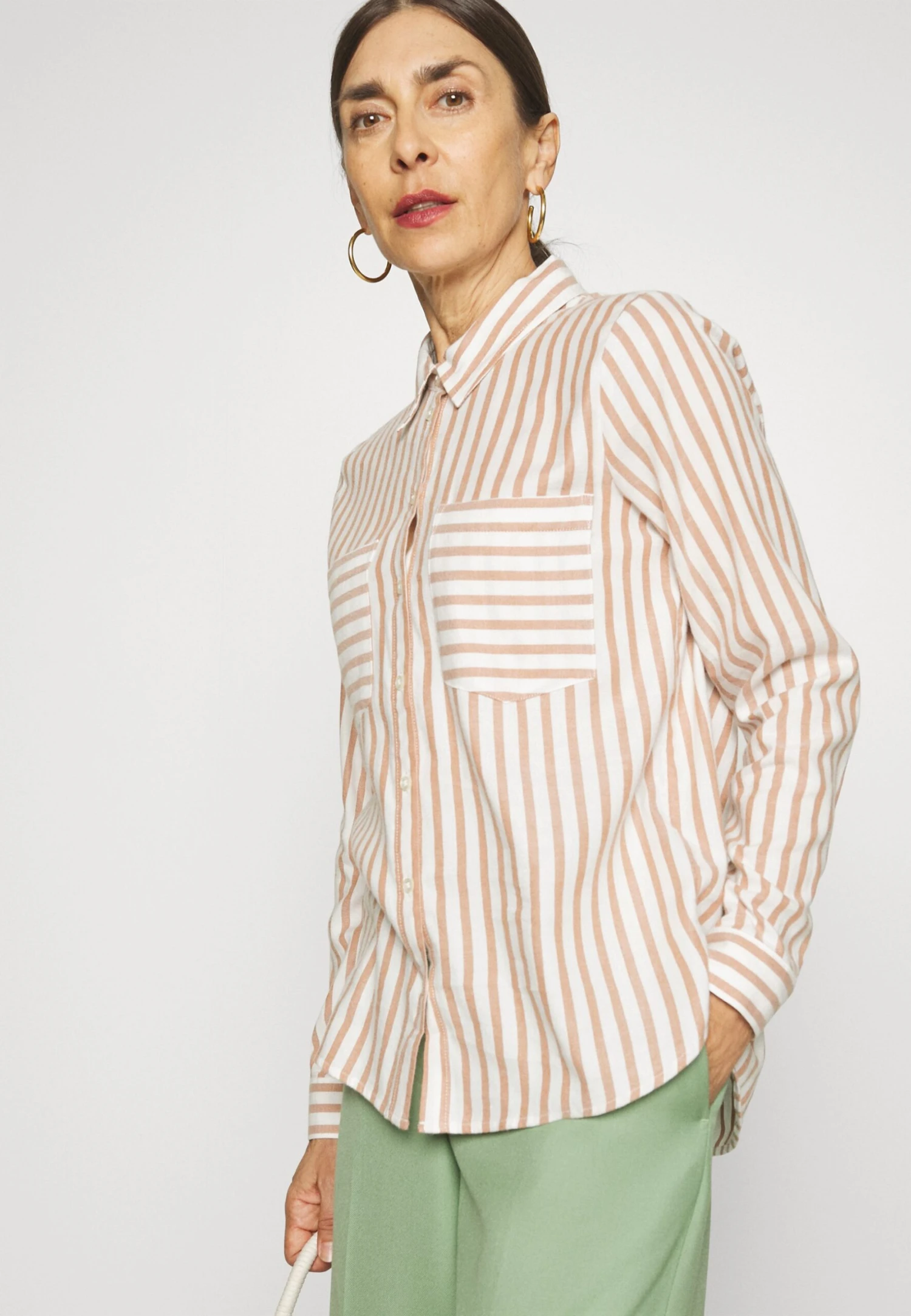 TOM TAILOR Denim Cozy Shirt - Overhemdblouse - Amber White 4 TOM TAILOR Denim Cozy Shirt - Overhemdblouse - Amber White - Afbeelding 4