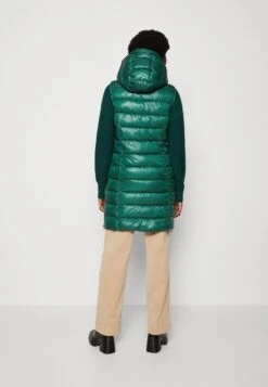 Tom Tailor Long Lightweight Vest - Bodywarmer - Pineneedle Green -Tom Tailor d11b51e52b8c495abcb9c9e571f7fe28