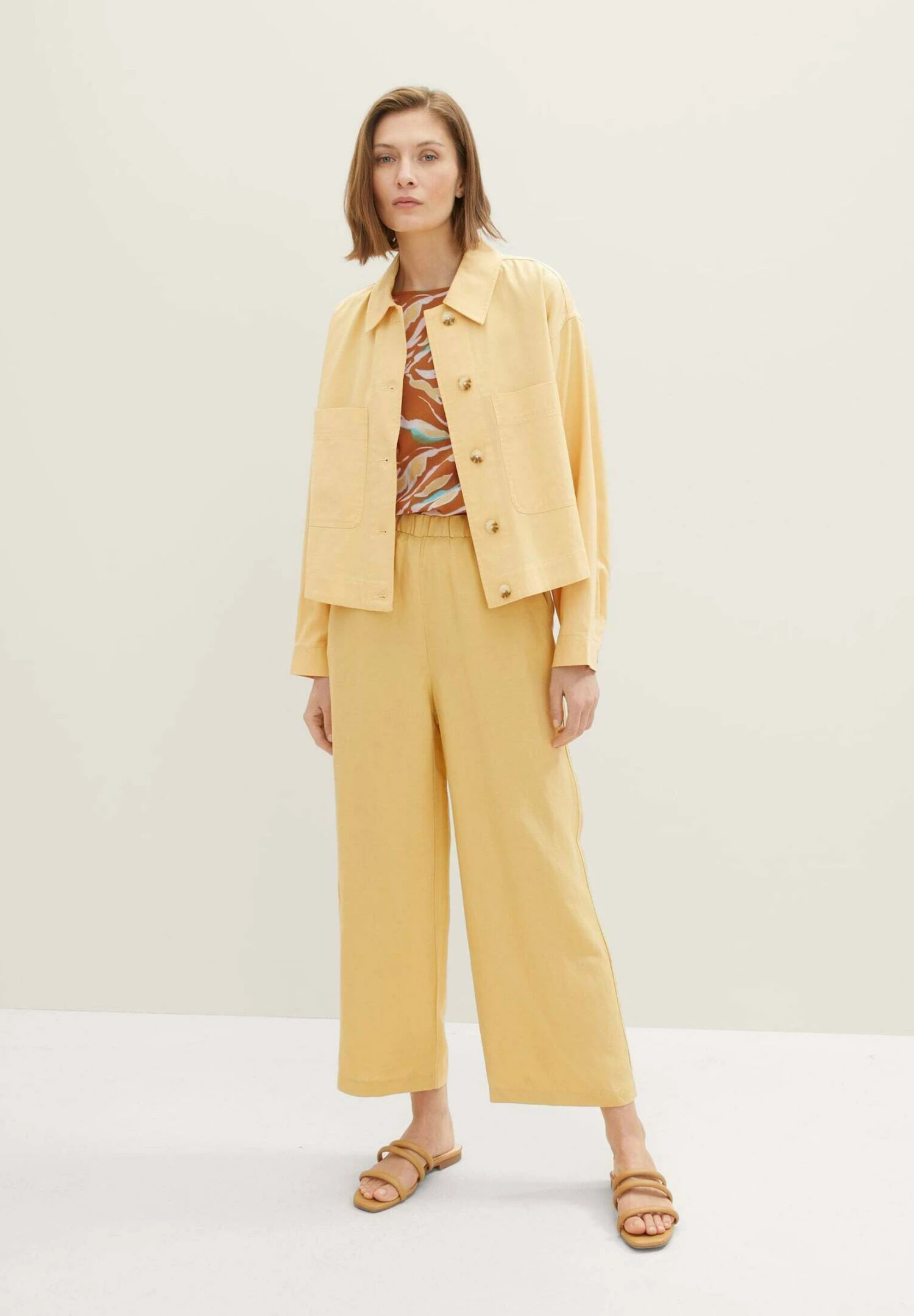 Tom Tailor Gemusterte - Blouse - Brown Abstract Leaf Design 2 Tom Tailor Gemusterte - Blouse - Brown Abstract Leaf Design - Afbeelding 2